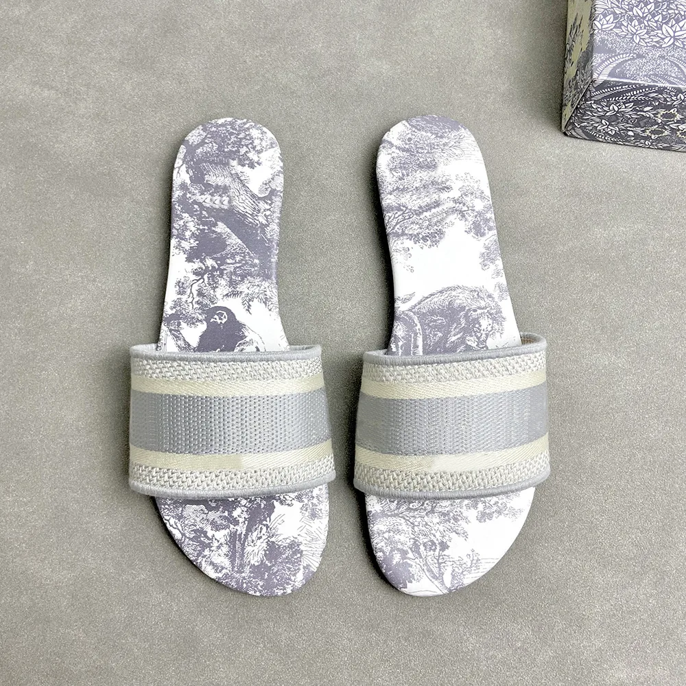 Wholesale designer brand shoes fashion ladies flat sandals PU leather slipper for women