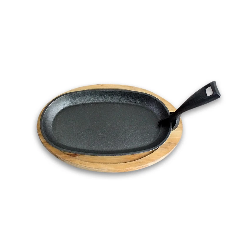 Pre-seasoned cast iron sizzler plate with wooden base hot plate steak sizzling plate with fork