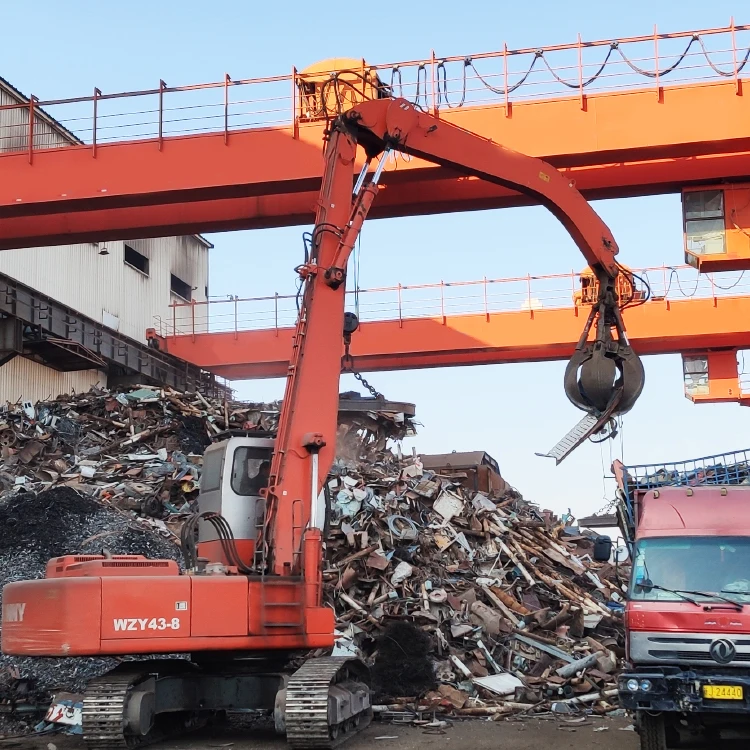 China real price steel grabbing machine CNMH43 43 ton crawler material handler excavator