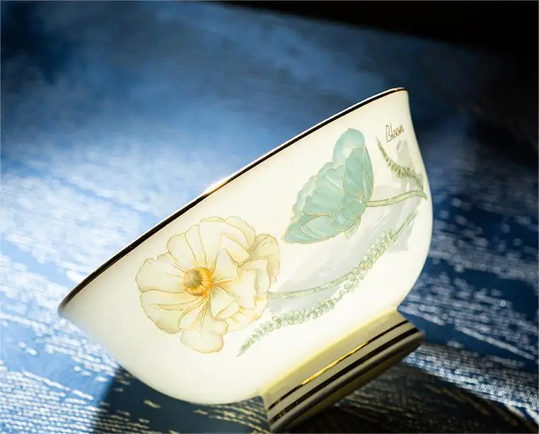 High Quality Royal Luxury Luxury Wedding Dinnerware Fine Bone Porcelain Tableware China Dinner Sets