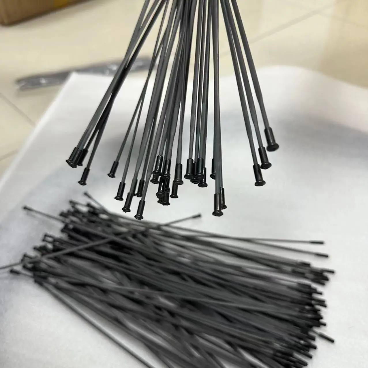 Ultra-Light, High-Strength Aerodynamic Carbon Fiber Spokes - Compatible with Standard Hubs, Enhance Cycling Speed