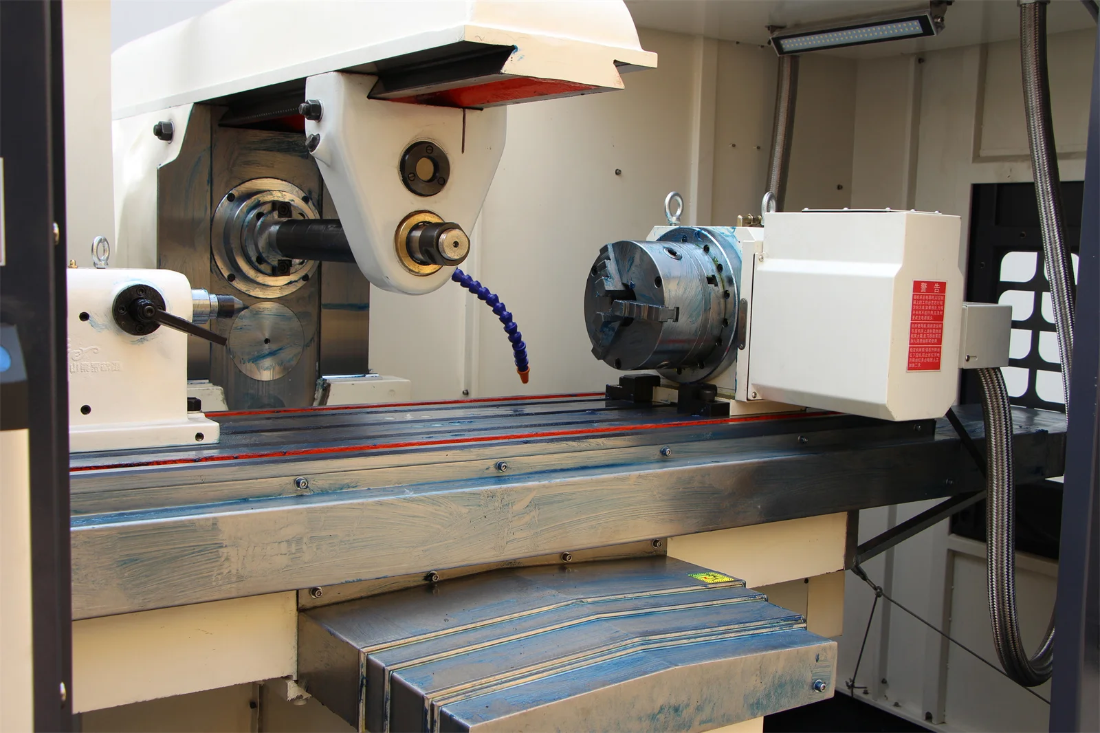 Fully protected horizontal CNC milling machine XK6140 supported by custom  factory production