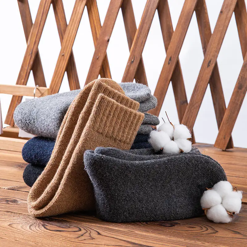 OEM Custom High Quality Mid-Tube Socks Men Thickened Warm Winter Socks Unisex Lamb Camel Wool Socks