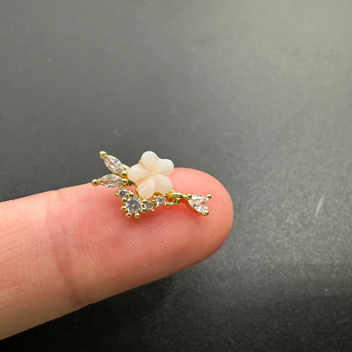 Custom Nose Stud for Women Stainless Steel L Shape Bar & Copper CZ Top With 14K Gold Plating Nose Rings Studs Piercing Jewelry