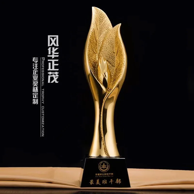 Cheap Price Great Honor Awards Trophies Star Shape Gold Resin Trophies Gold Oscar Thophy for Movies and Music and Sports