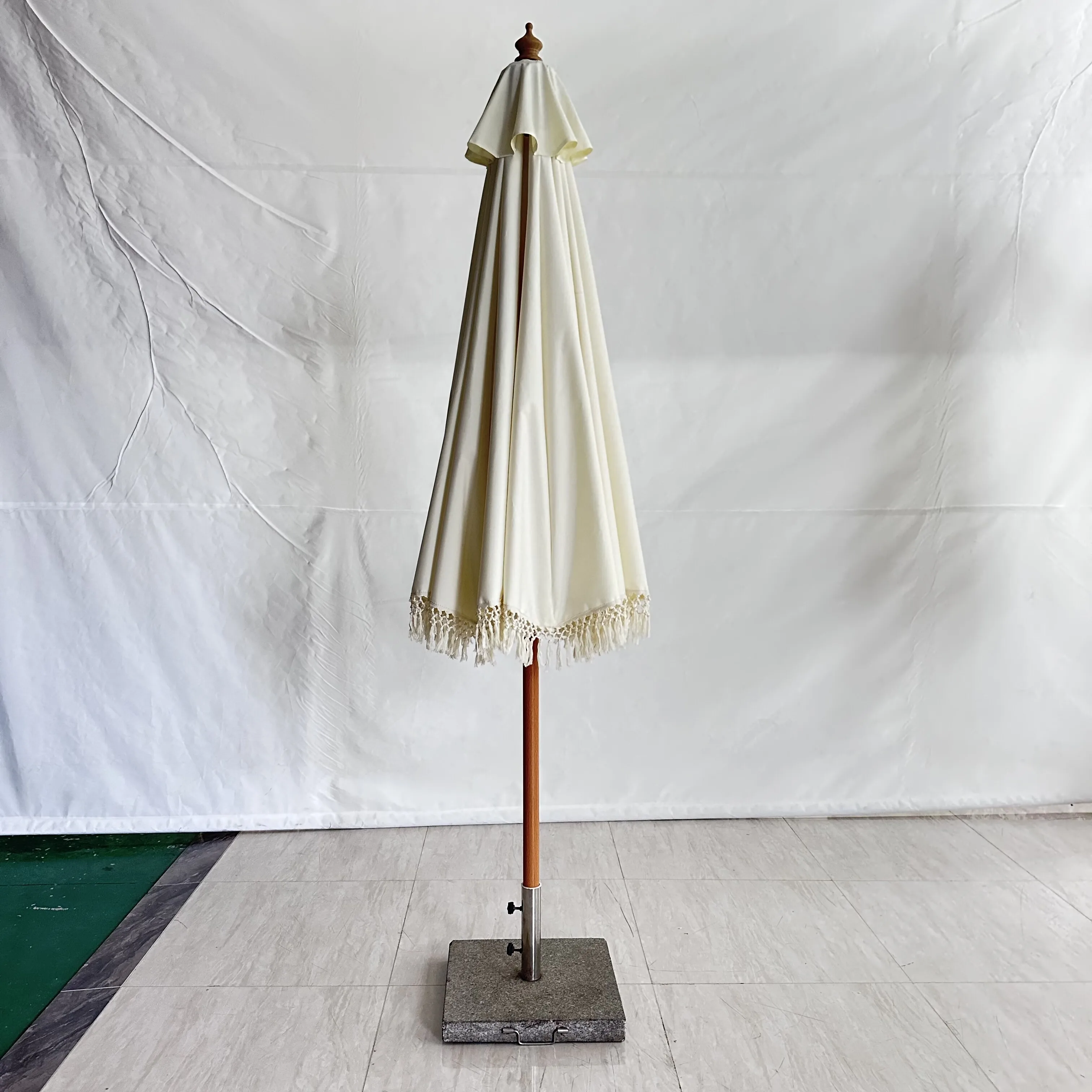 mid pole umbrella with reflective edge wooden beach sun umbrella chinese nylon resident evil umbrella