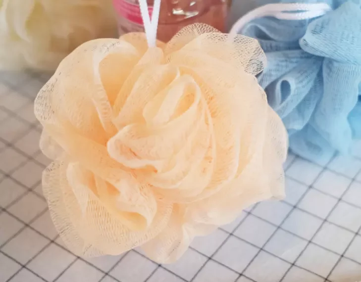 2021 hot selling colorful Mesh Shower Sponge wholesale bath flower eco-friendly bath ball
