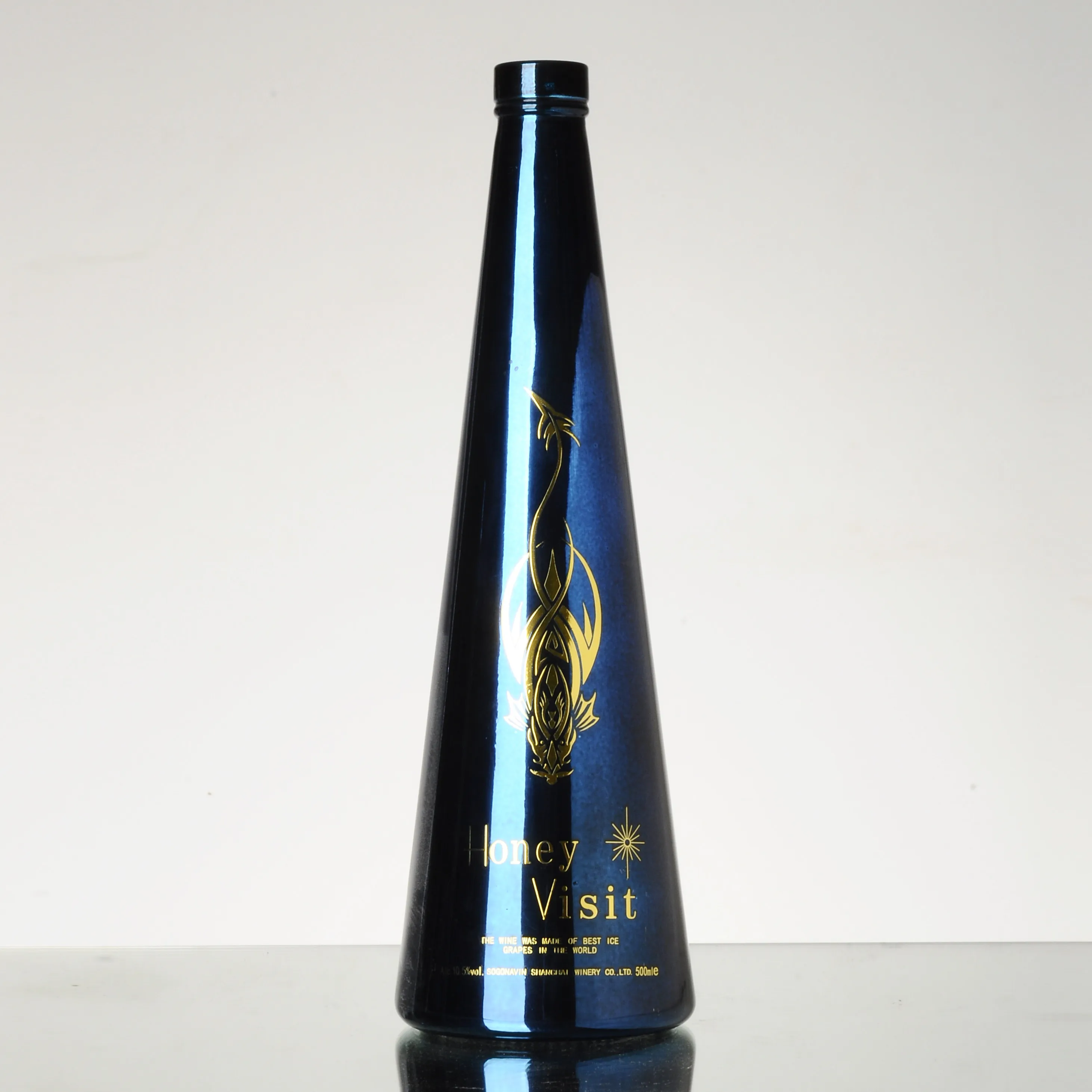 Shandong Yuncheng Customized Frosted 750ml Vodka Glass Custom Spirit Bottles