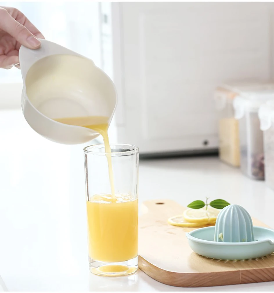 Kitchen Tool Fruit Juicer Plastic Press Lemon Orange Squeezer Manual Citrus Hand Pressure Juicer