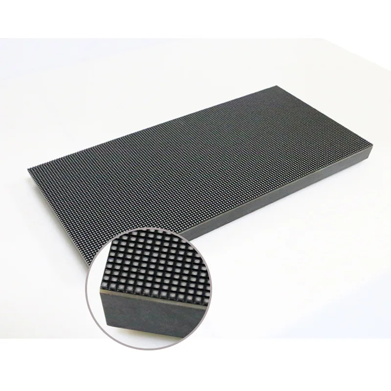 The P2 module display board with a standard indoor size of 320*160 mm can be used for indoor advertising screens