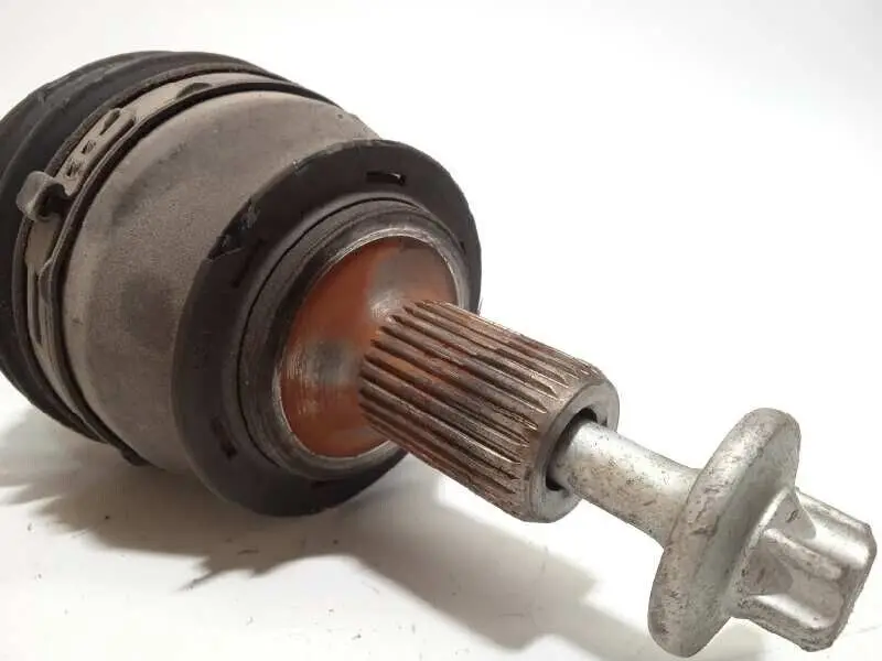 Auto parts 2011-2018 Mercedes W242 W246 W176 C117 X156 CV Joint Axle shaft drive shaft for A2463303100 A2463303200