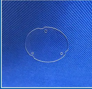 Circular optically polished high temperature resistant clear quartz wafer