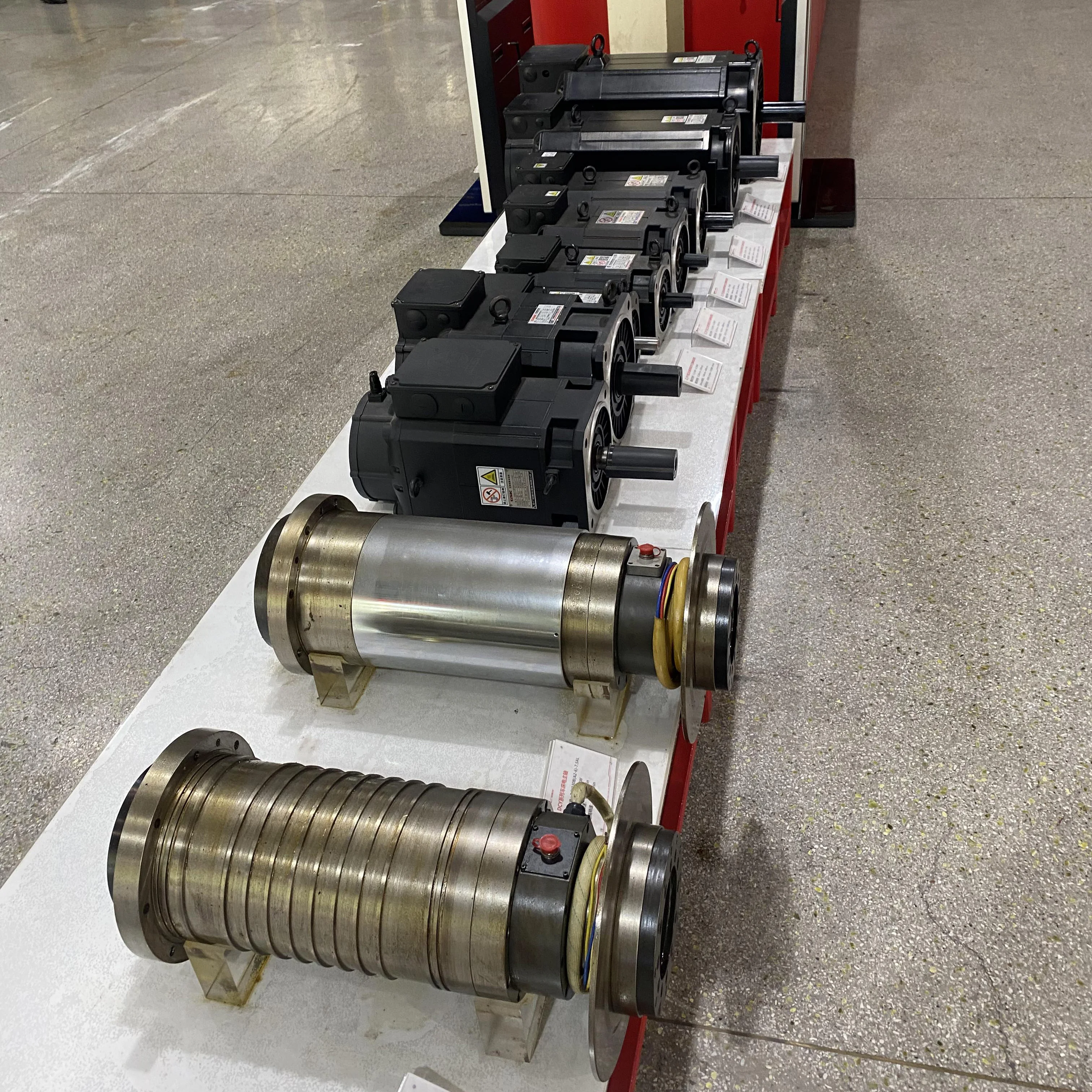 Electronic motor GSK 220SJTE high speed servo motor CNC controller motor 3 phases 380V