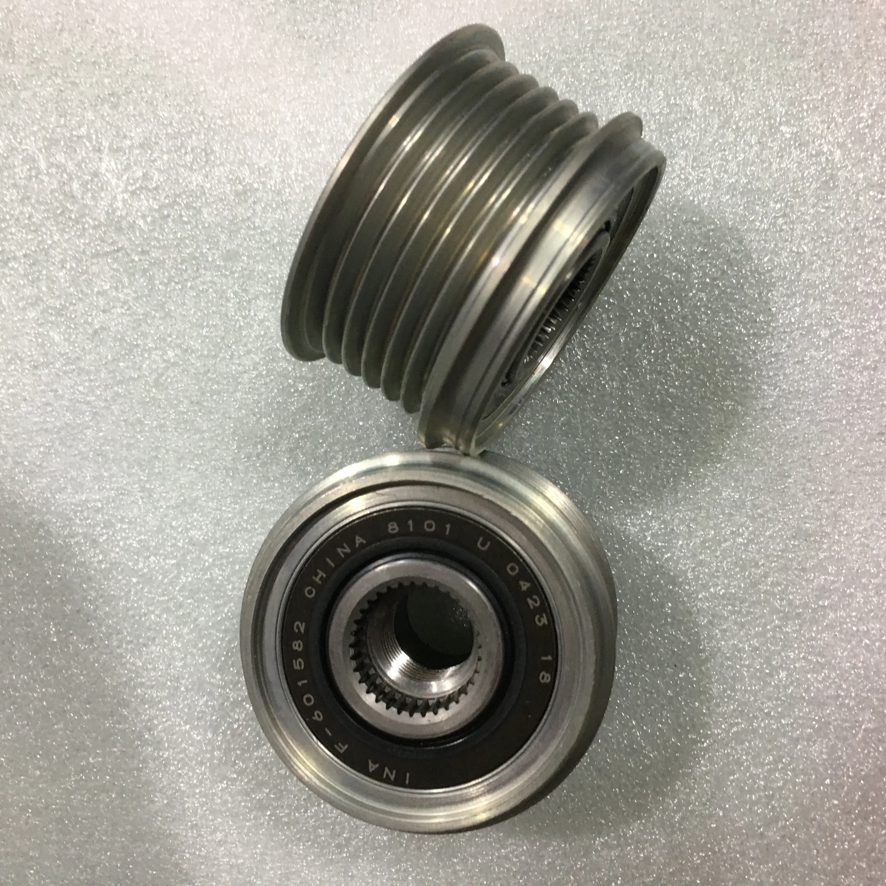 Подлинный шкив сцепления INA F601582 535029110 для RENAULT KOLEOS 2,5, шкив переменного тока 231004BA0B 231004BA0C