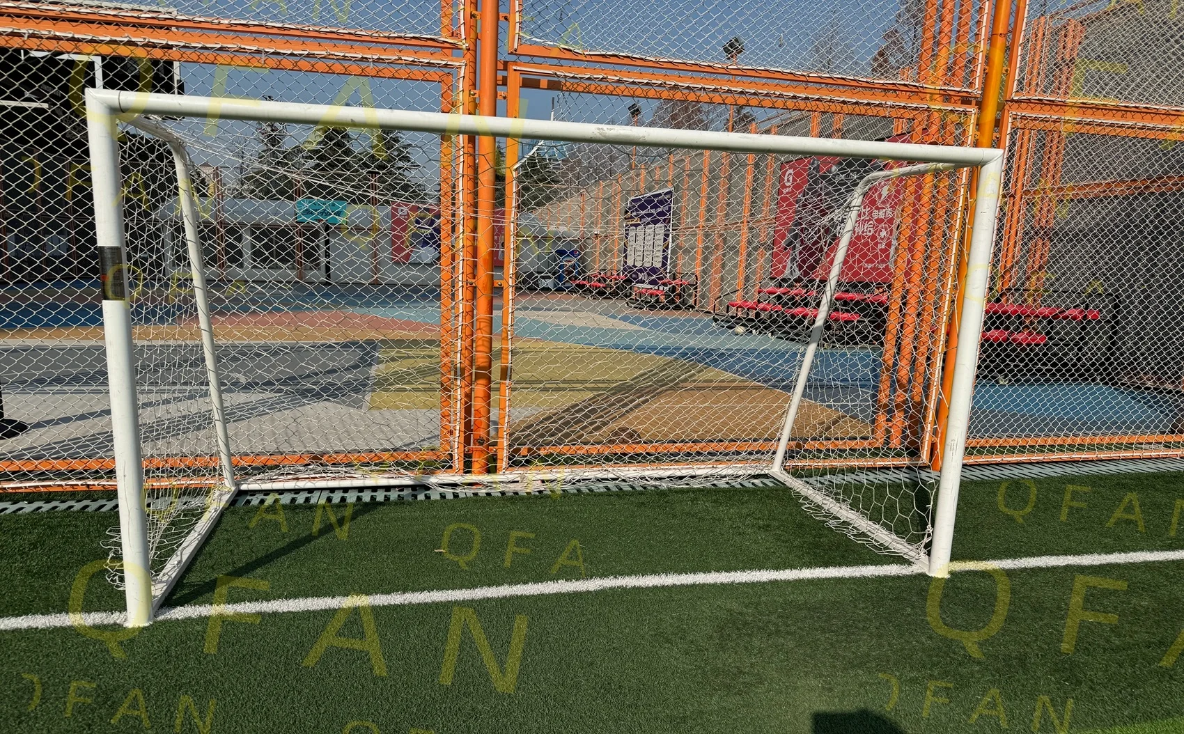 Qfan Wholesale Soccer Court 7-person Soccer Field New Product Suitable for team sports