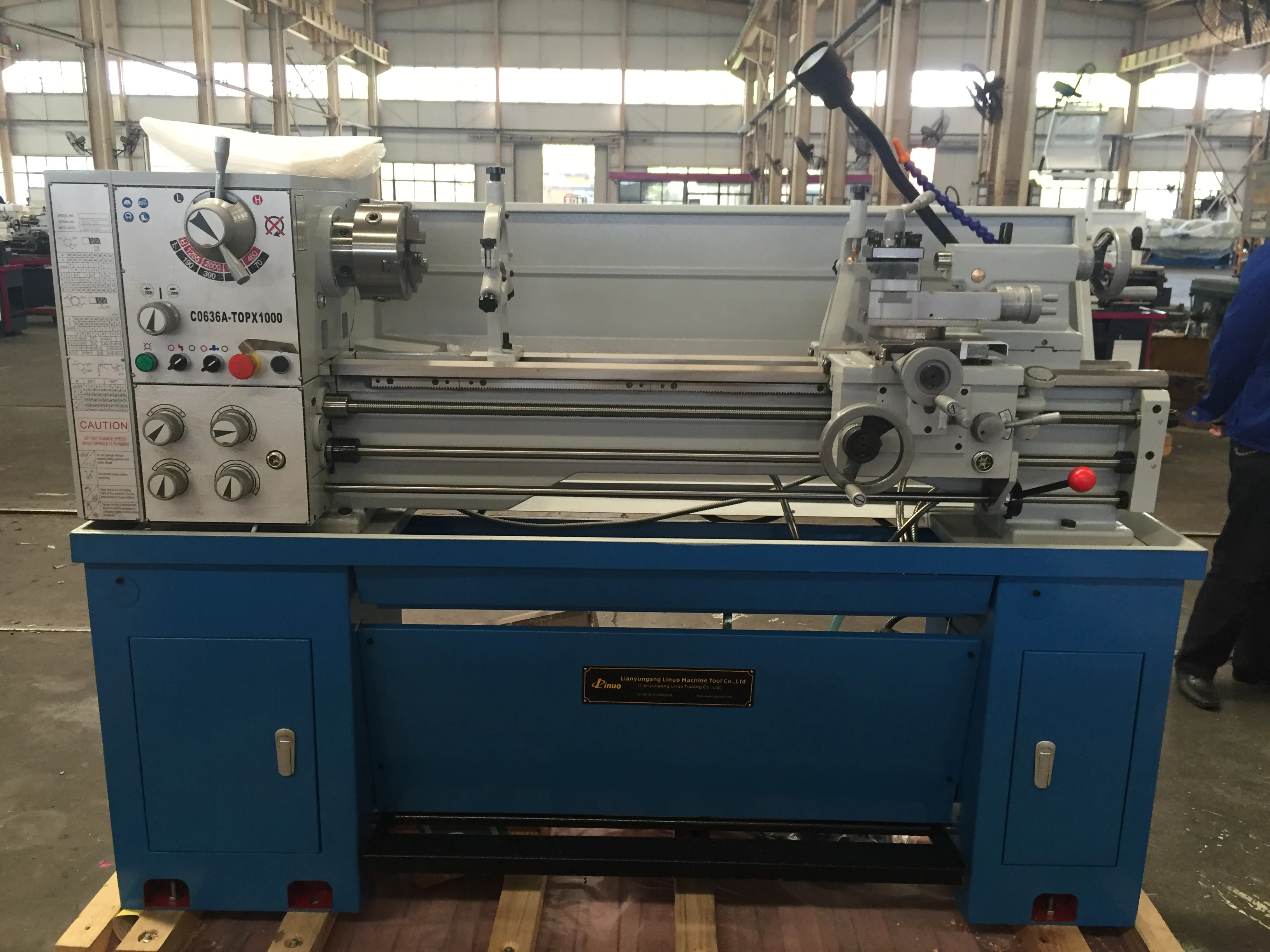 Bench lathe C0636A precision metal lathe machine