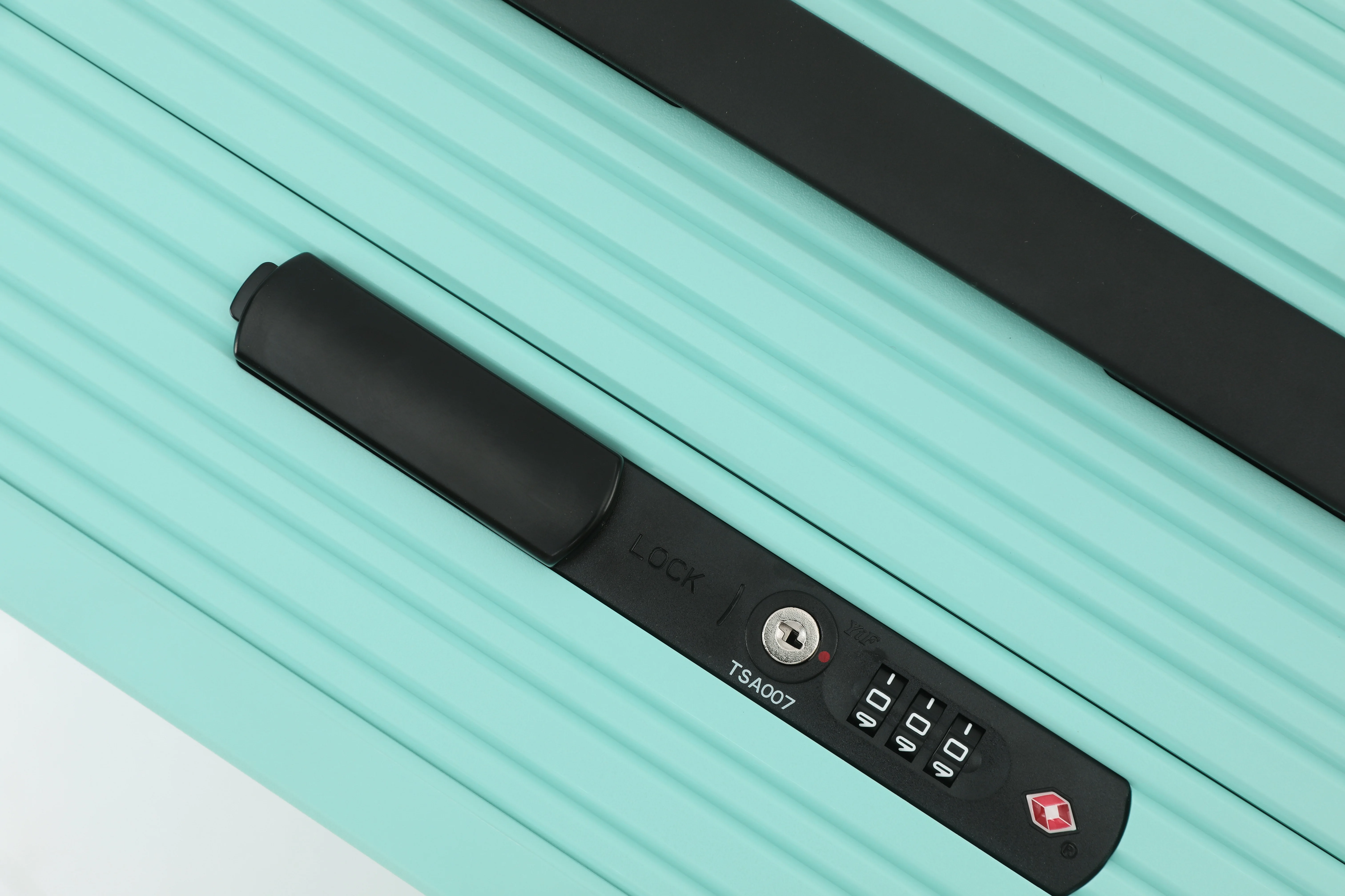 2024 Wide Handle Hardside omi suitcase 20Inch Carry-On TSA Lock suitcase set suitcase on wheels luggage Wheels Wholesale Quality