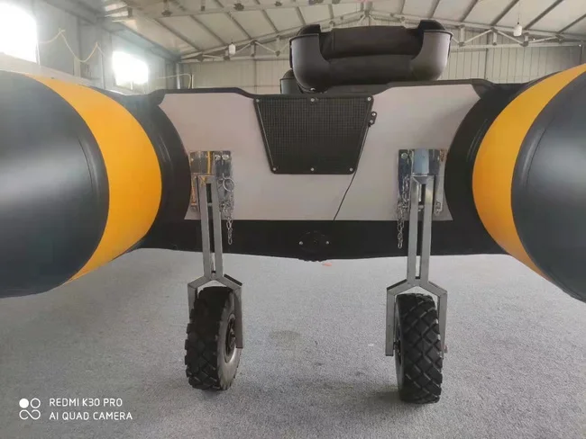 Надувная лодка из ПВХ с воздушным полом и прицепом на колесах