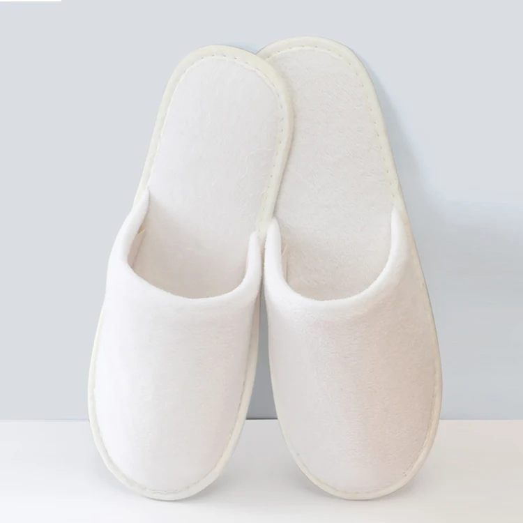 Factory Customized Eco- Friend Hotel Toothbrush Comb Hair Brush Shaver Slipper Tissue Box