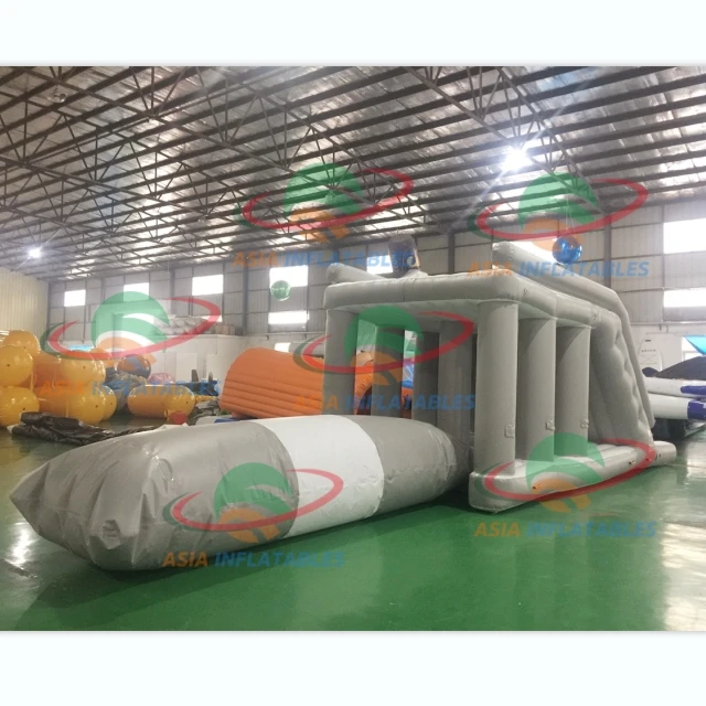 Sport the Lake Inflatable Jumping Pillow , Inflatable Water Catapult Blob Play for Water Park