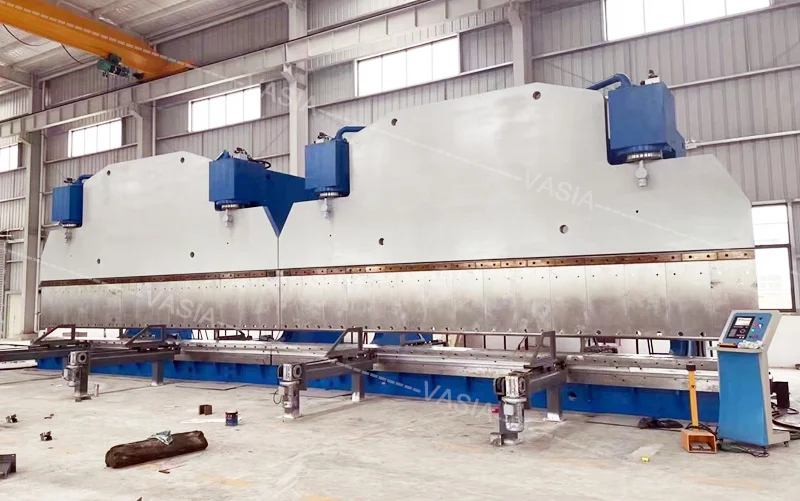 Two linked tandem press brake of light poles production line
