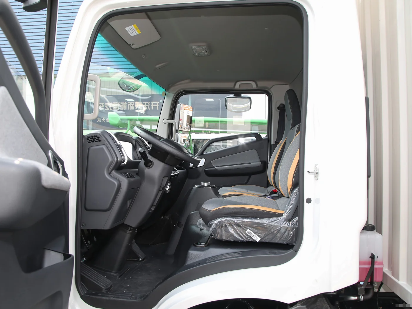Long-range Xingzhi H8E Smart Edition 4.5T 4.15m single-row pure electric van light truck (DNC5047XXYBEVDM4) 89.13kWh