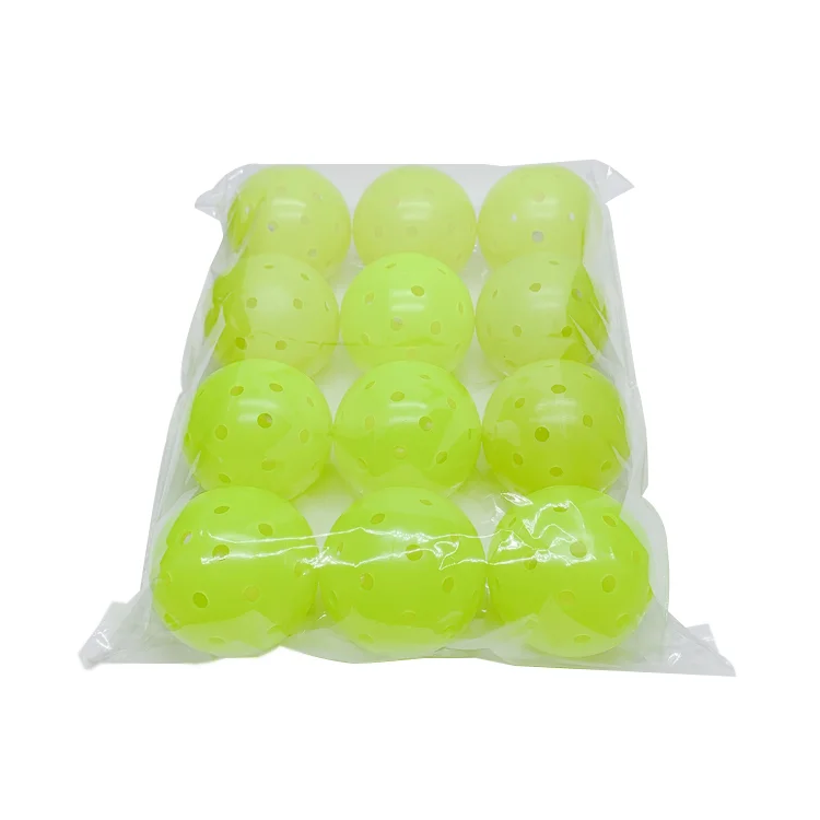 High Quality DESIGN PE Material 40 holes pickleball balls