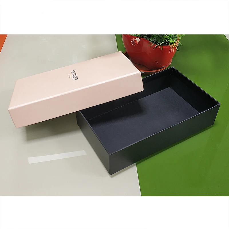 Beautifully Designed Kraft Cardboard Lid Base Box Ladies Underwear Socks Fur Food Packaging UV Embossing Matt Lamination