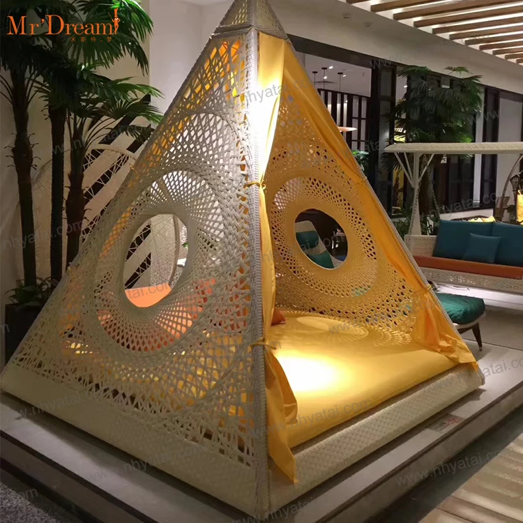 Mr.Dream high quality fashion lawn patio garden triangle rattan outdoor lounge furniture