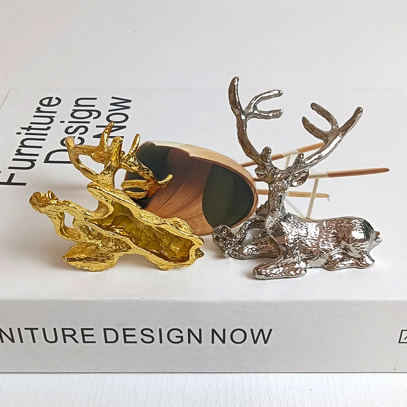 Manufacturers crystal ball base cute deer bracket wholesale creative home porch decoration crystal ore bottom