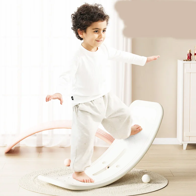 Wholesale Children durable curvy rocker balance board plastic juegos wobble board with beads
