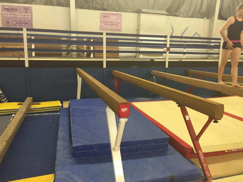 China Manufacturer Direct Selling Durable Gymnastics Balance Beam Club Training Balance Beam