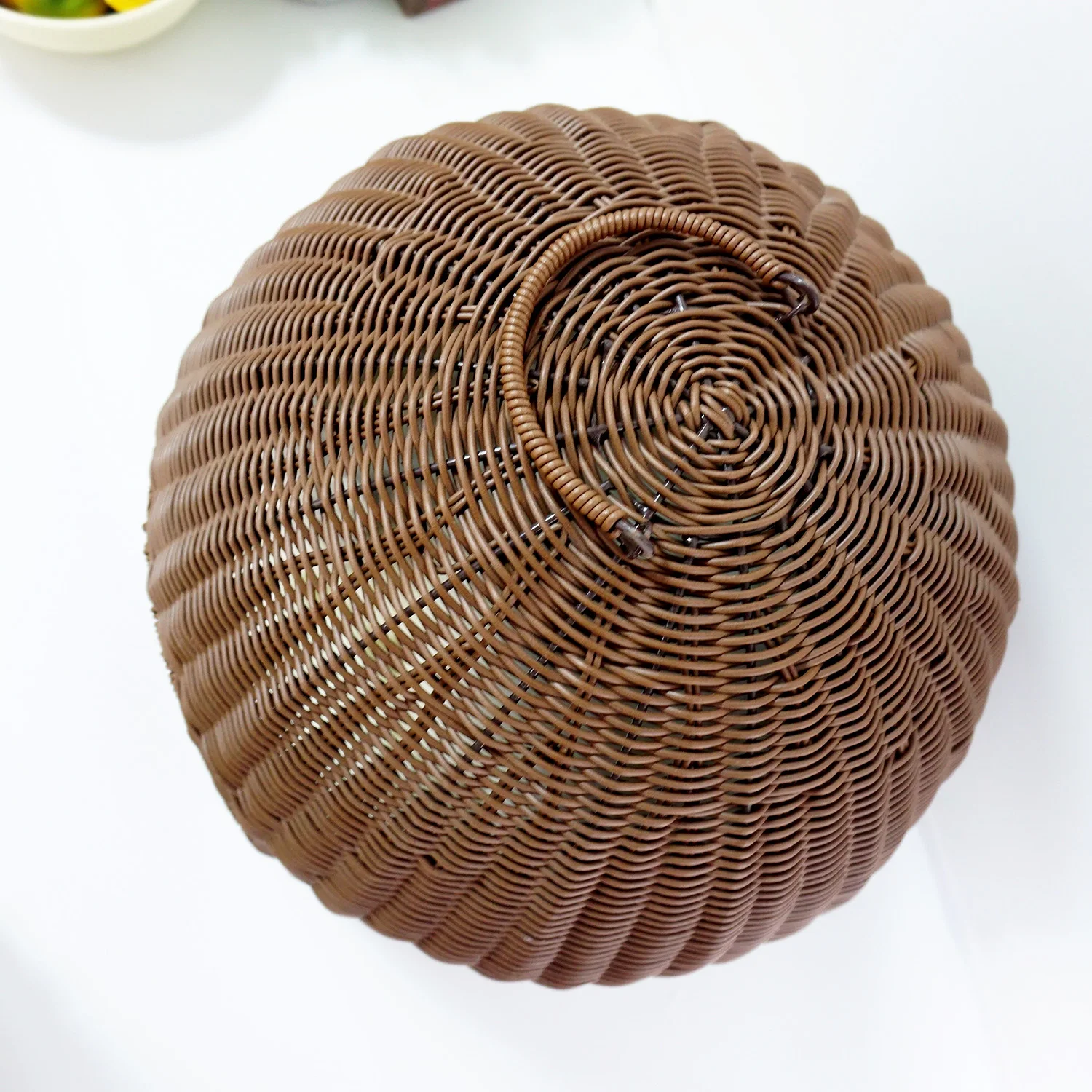 XH Luxury Handmade weaving Plastic Rattan resin wicker Woven Washable dog home cat Kennel house with mattress Pet cages basket