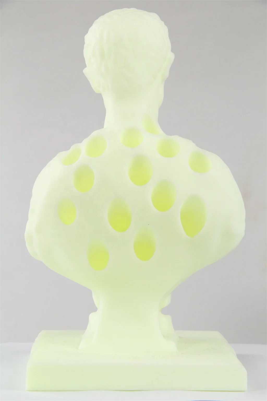 Factory Direct Sales customized various styles acrylic school office penhold Art Decoration Statues of famous people sculpture