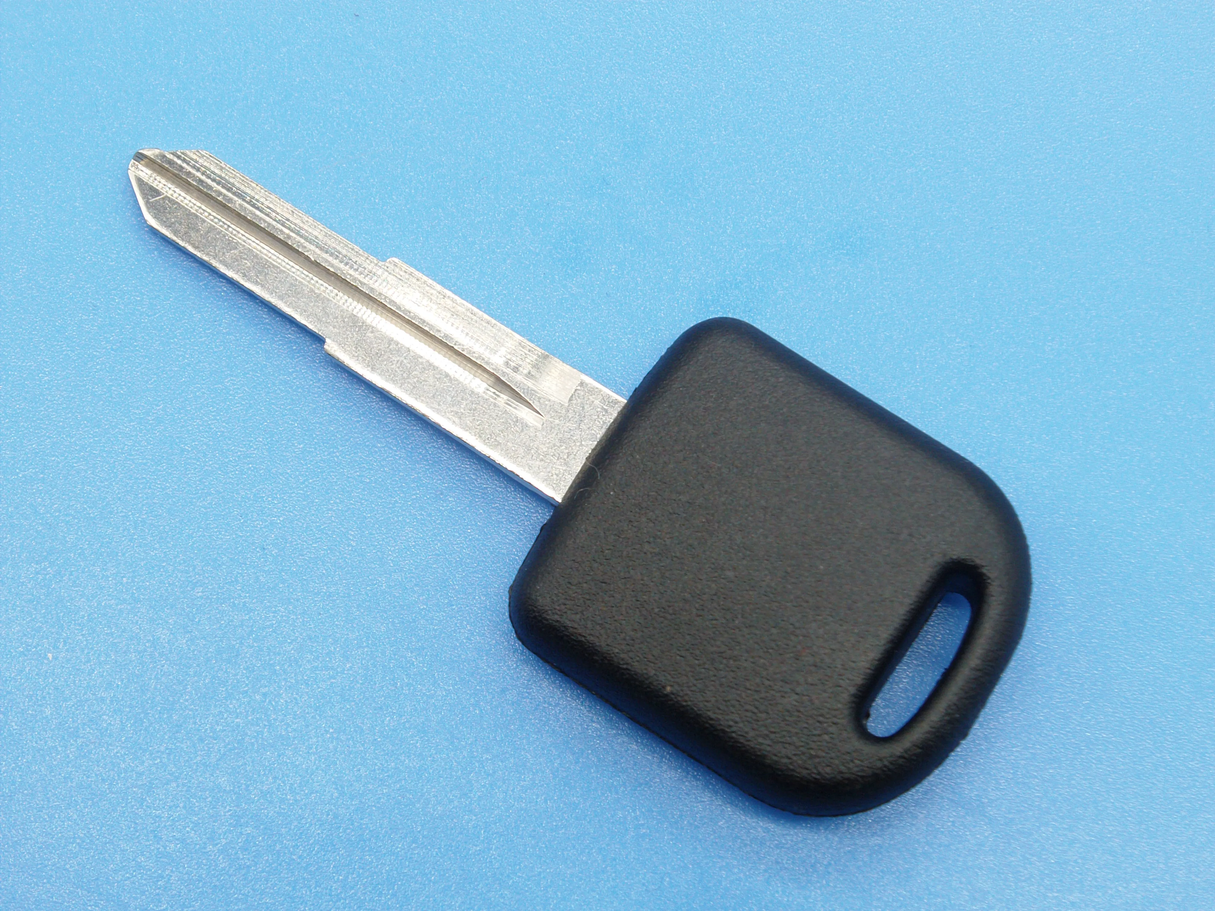 Auto transponder chip key with 4D60 chip for S-uzuki