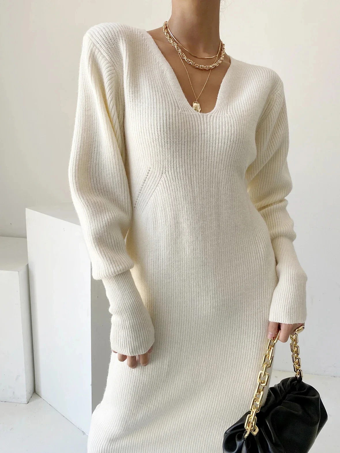 Supplier Custom Long Sleeve Sweater Dress Plus Size Luxury High Waist Fitted V Neck Ribbed Knit Sweater Dress For Women