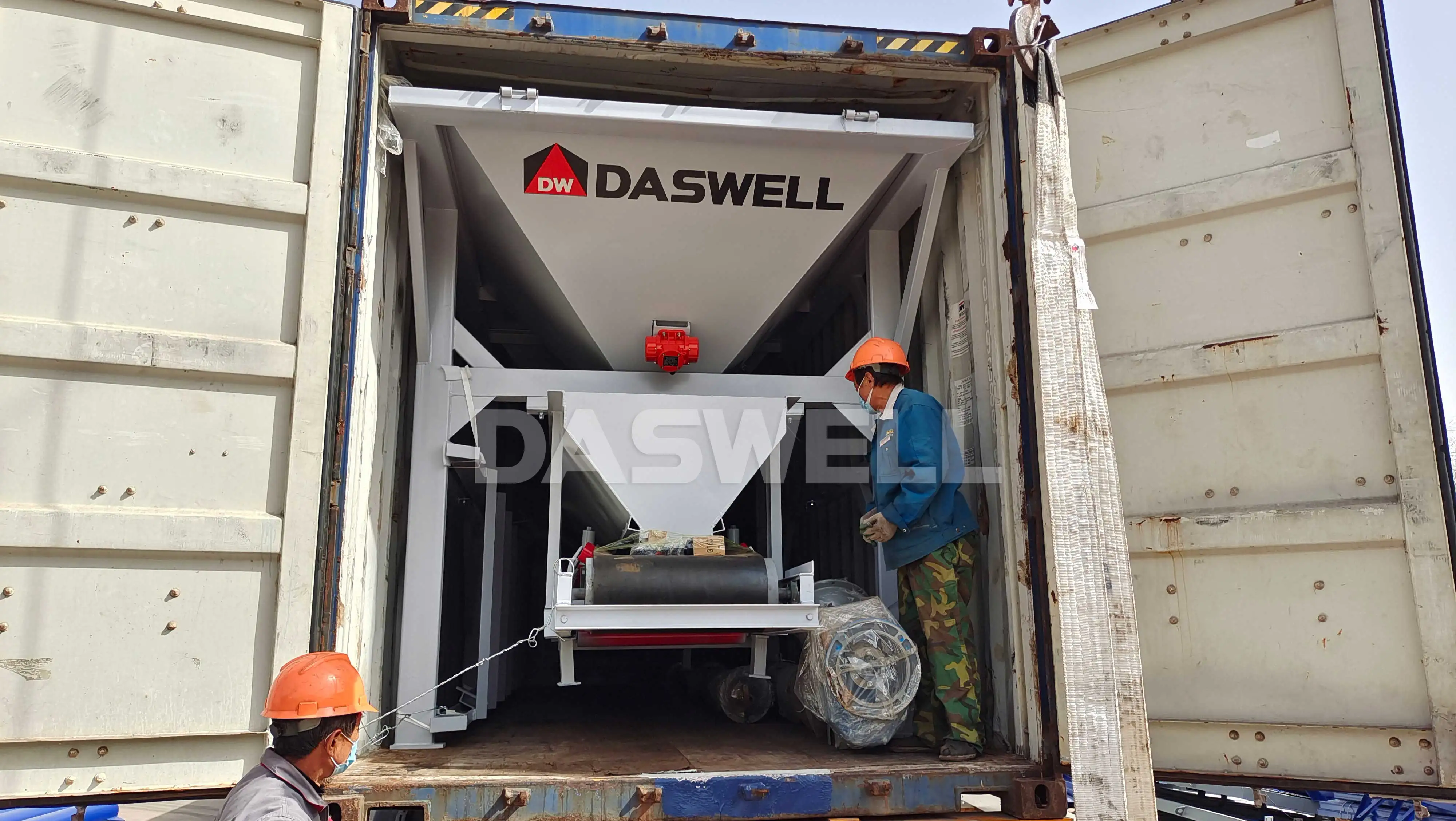 75 m3 mobile type Concrete batching plant Sicoma concrete mixer machine for sale