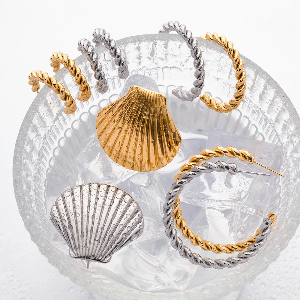 shell twrist earring (2).jpg