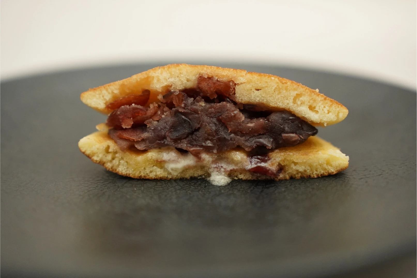 Wholesale soft snacks delicious healthy food Japanese dorayaki cake favourite sweet