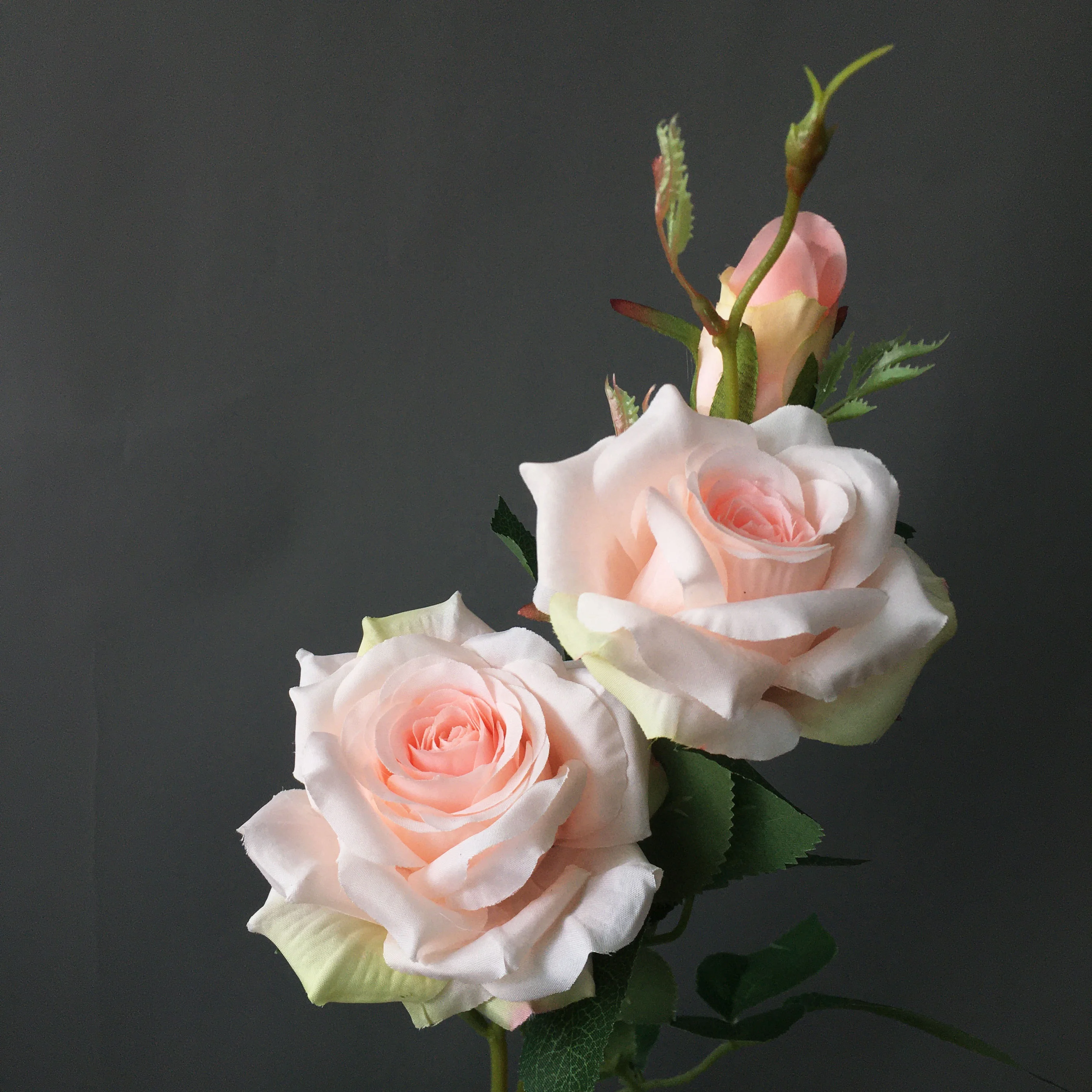 Silk Rose 3 Head Realistic Queen Rose Artificial Rose for Home Wedding Party Shop Decor