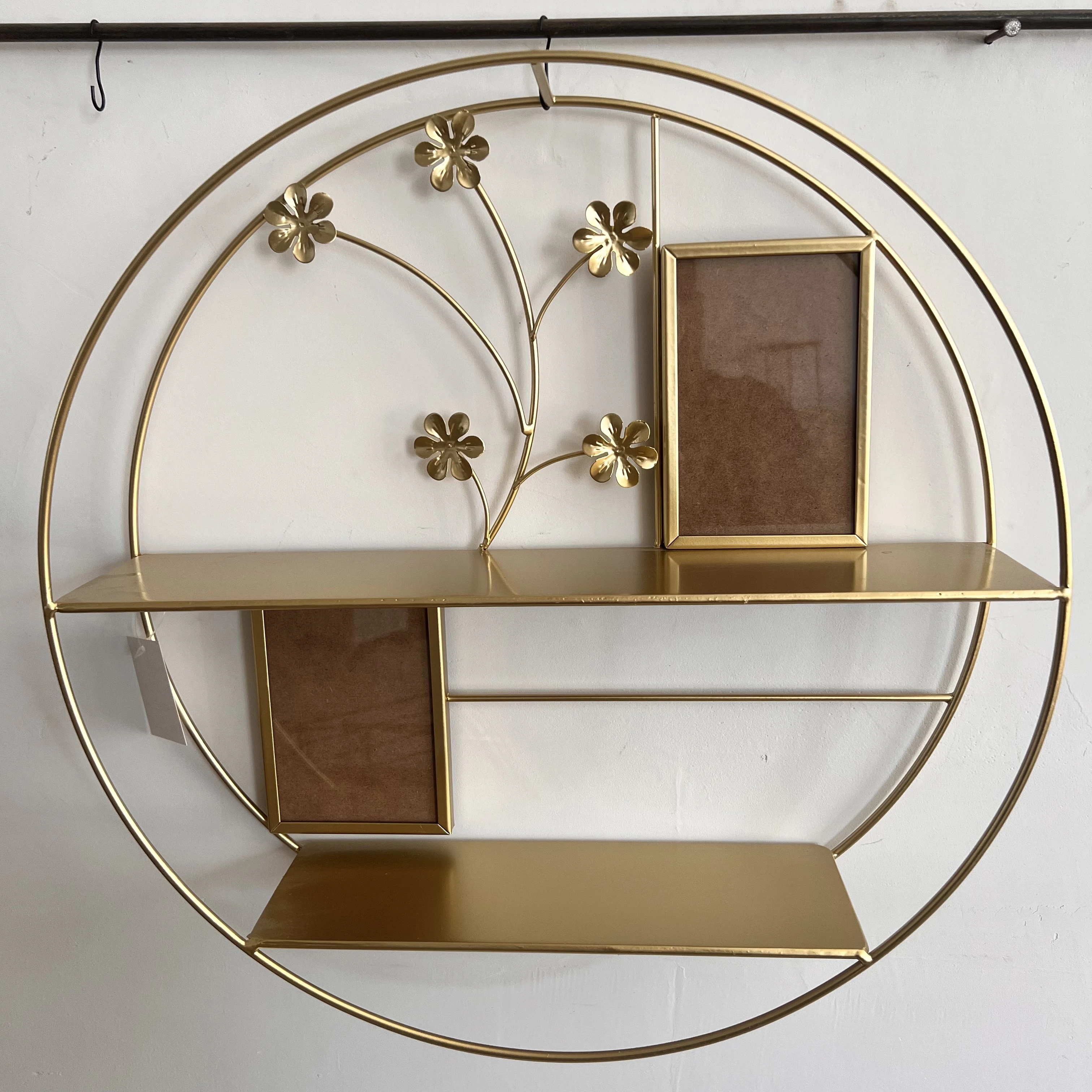 Luxury Gold Metal Home Shelf Custom Size Metal Wire Bracket Wall Mount Shelf for Storage with Photo Frame