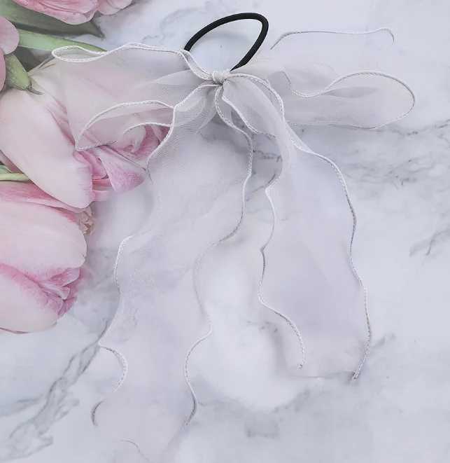 Бант из органзы для волос с резинкой