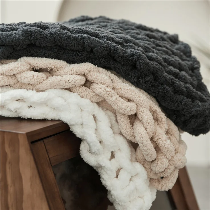 Wholesale Hot-Selling New Ins Handmade Woven Throws for Sofa Hand Knitted Chunky Chenille Blanket Fls