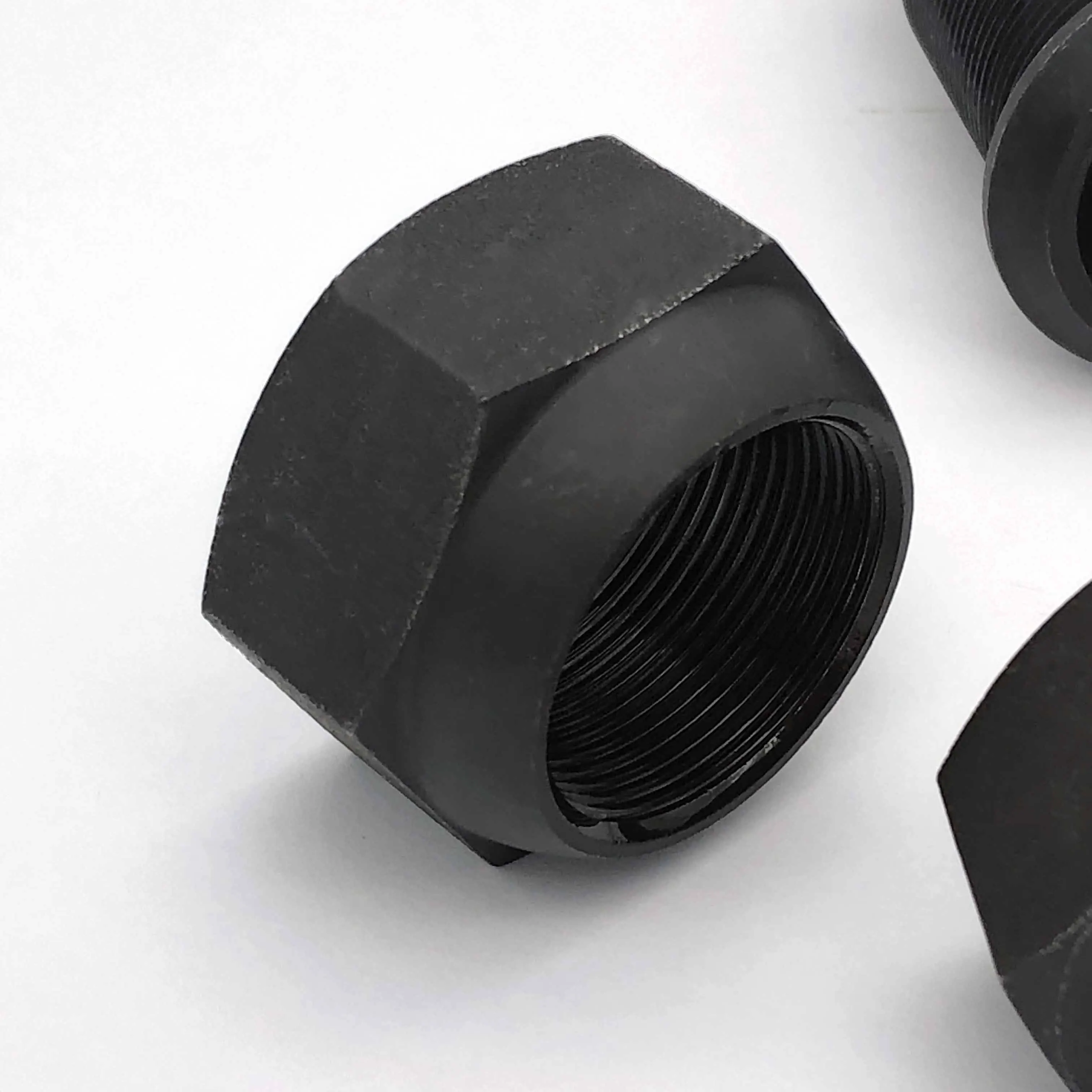 
truck wheel hub bolt and nut for truck 