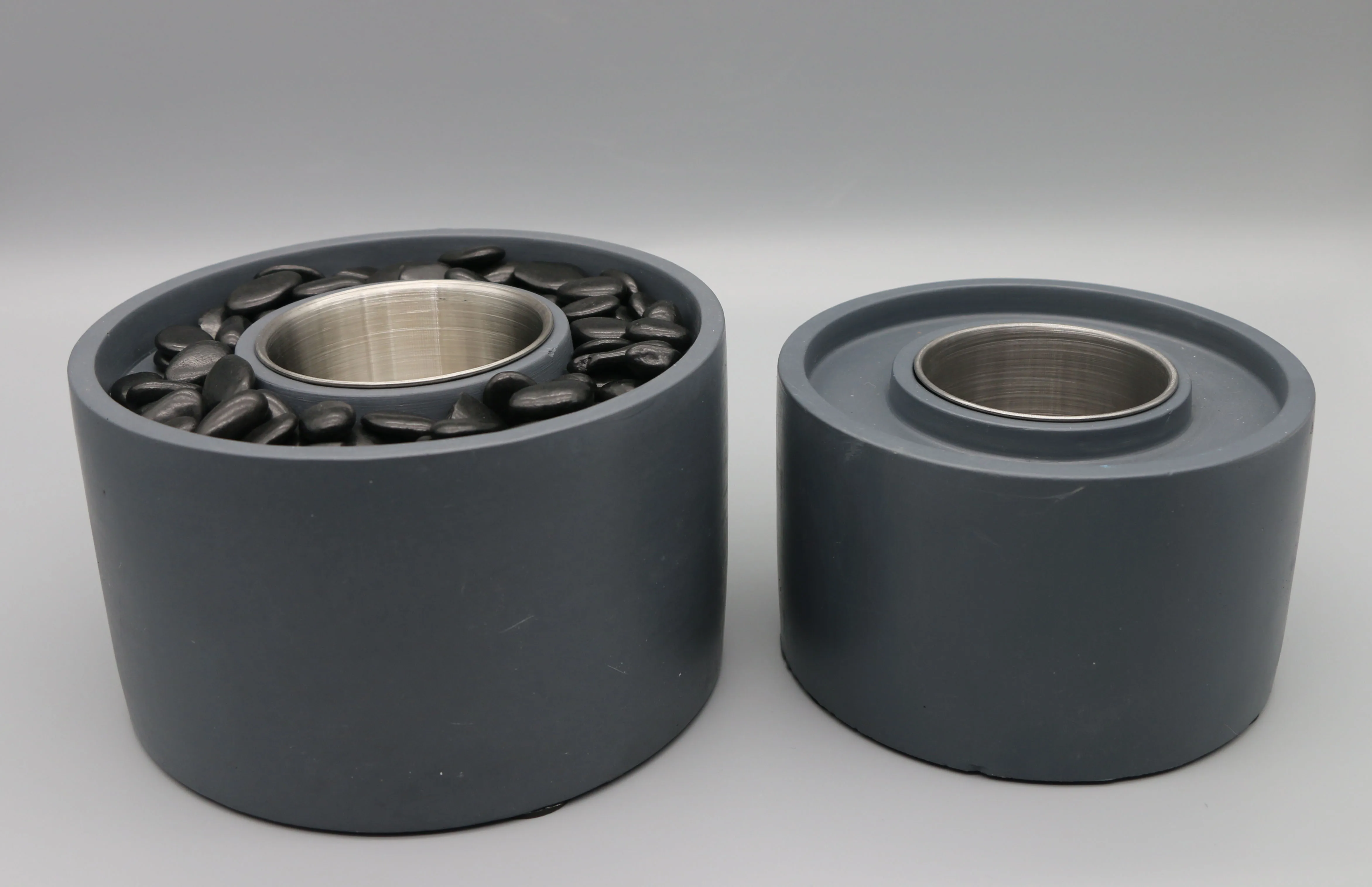 New design round indoor fire pit with glass wind guard decoration stone