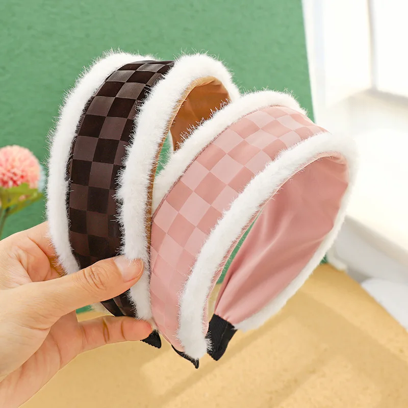 Latest Design Hairbands Sweet Fall Winter Fur Headband Warm Furry Headbands Wide Plaid Checked Pu Leather Headband Women Lady