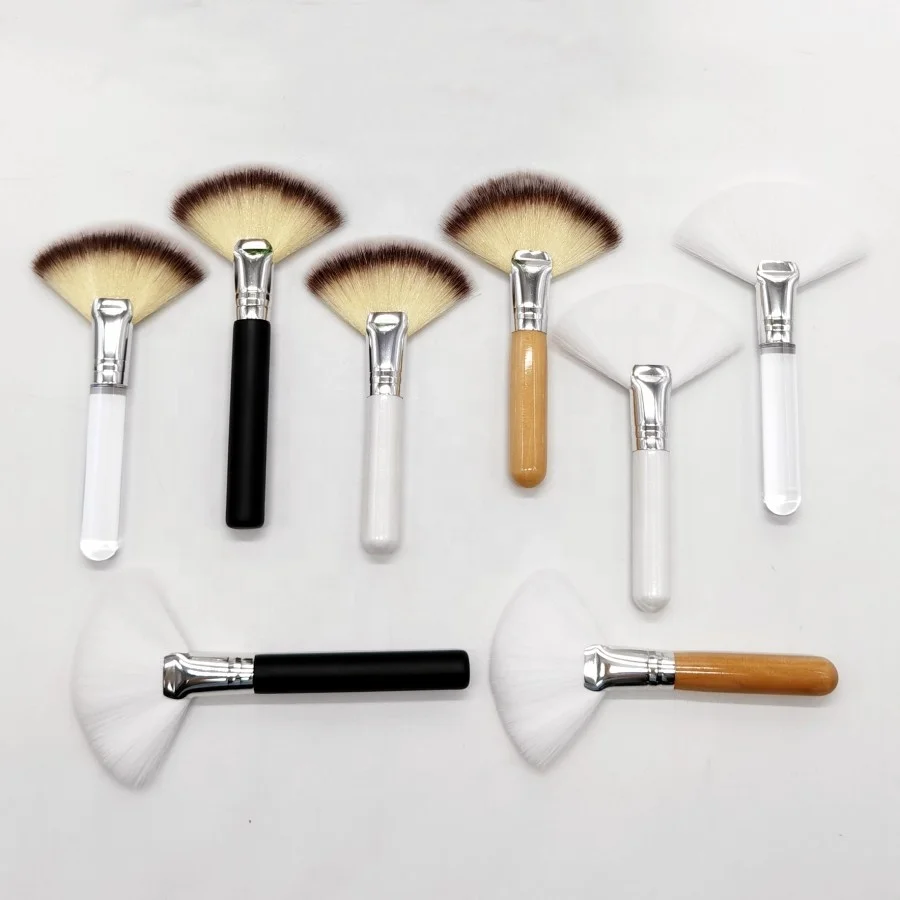 Powder Foundation Cheekbones Large Facial Fan Brush Long Handle Face Makeup Brush Highlighting Fan Brush