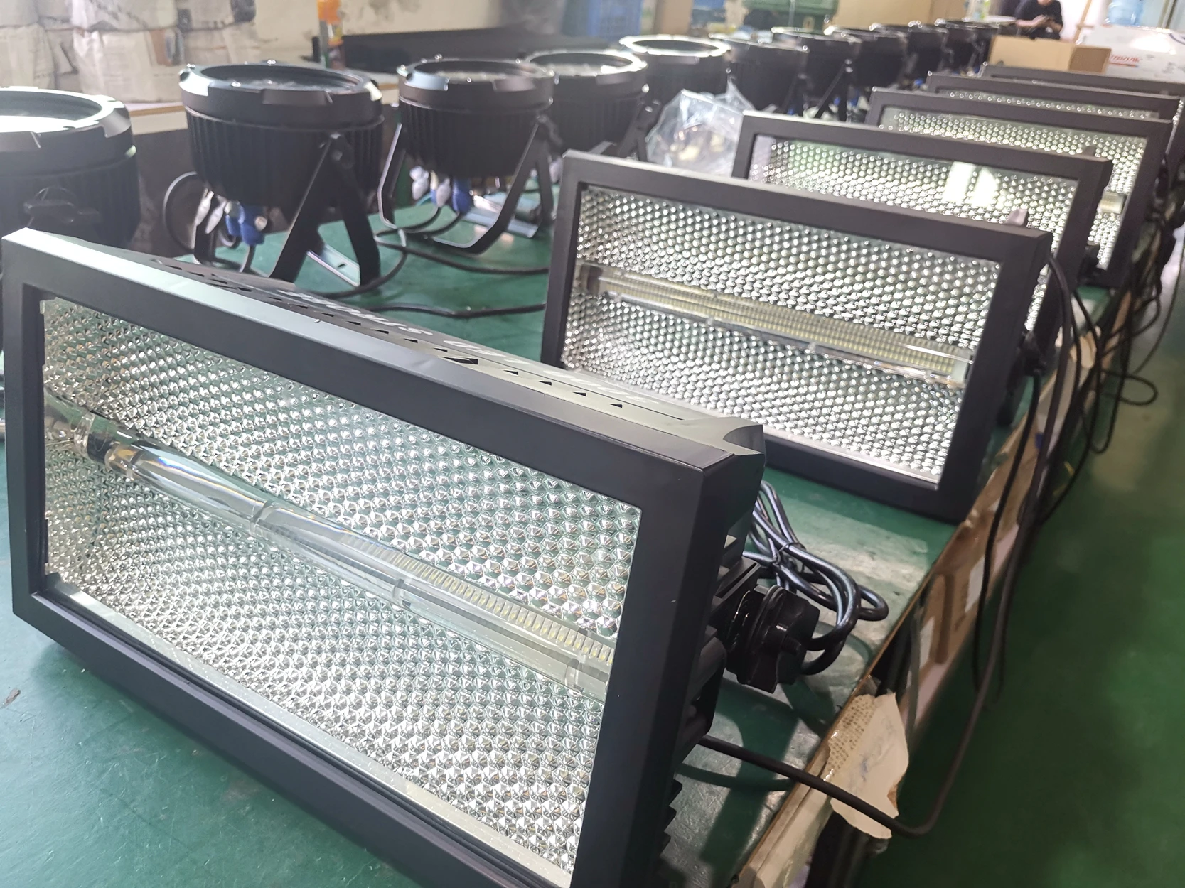 High quality Atomic 3000 White LED & RGB  aura back light DMX Strobe Light,  DMX strobe light