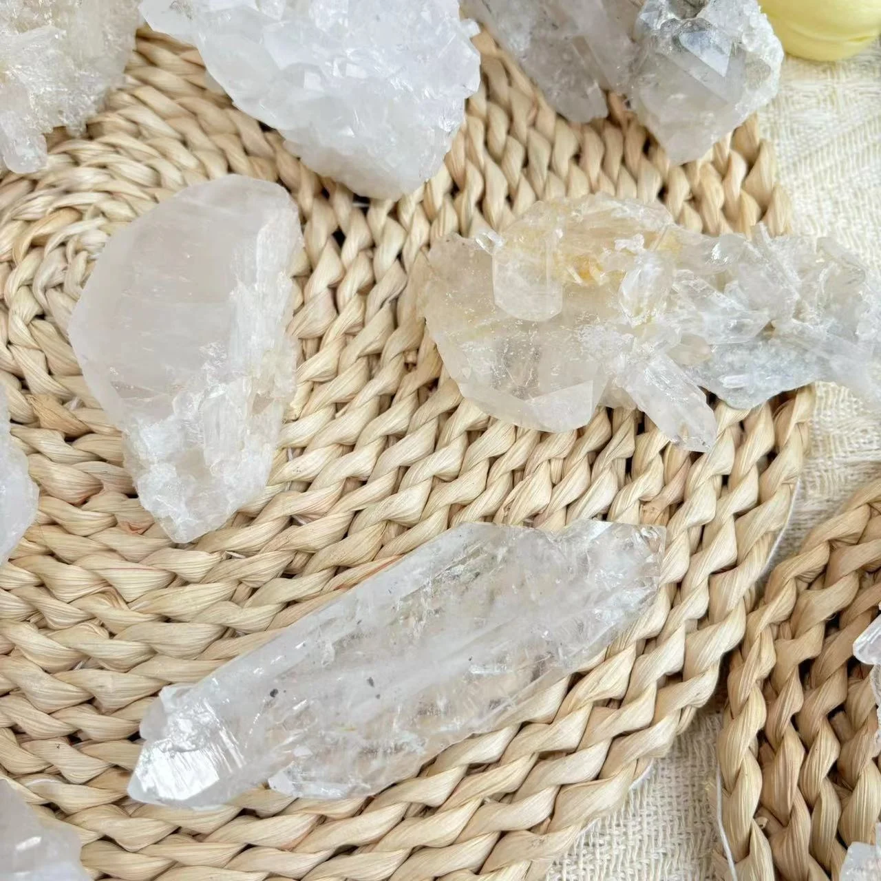 Natural Crystal Specimen Wholesale Original Quartz Raw Stones Foden Quartz Cluster For Collection
