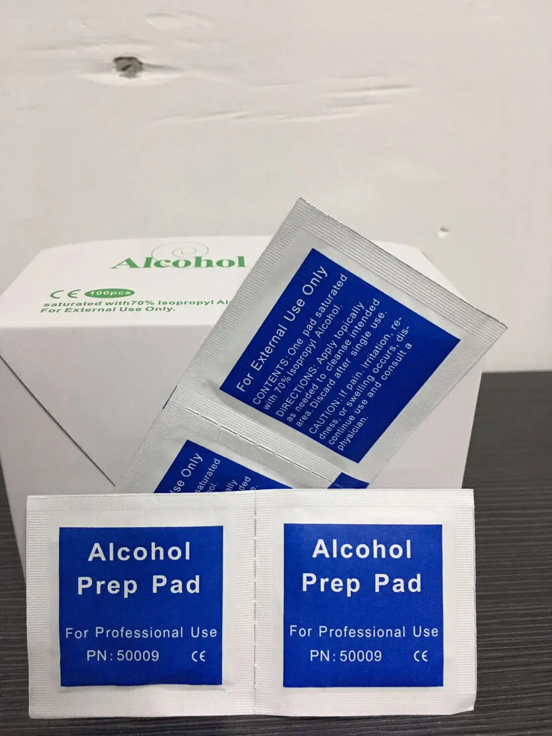 OEM ODM Wet Wipes Small Micro Fiber Wipes Cleaning Cloth Microfiber Advanced 75% Alcohol Sanitizing Monitor Cleaning Wipes